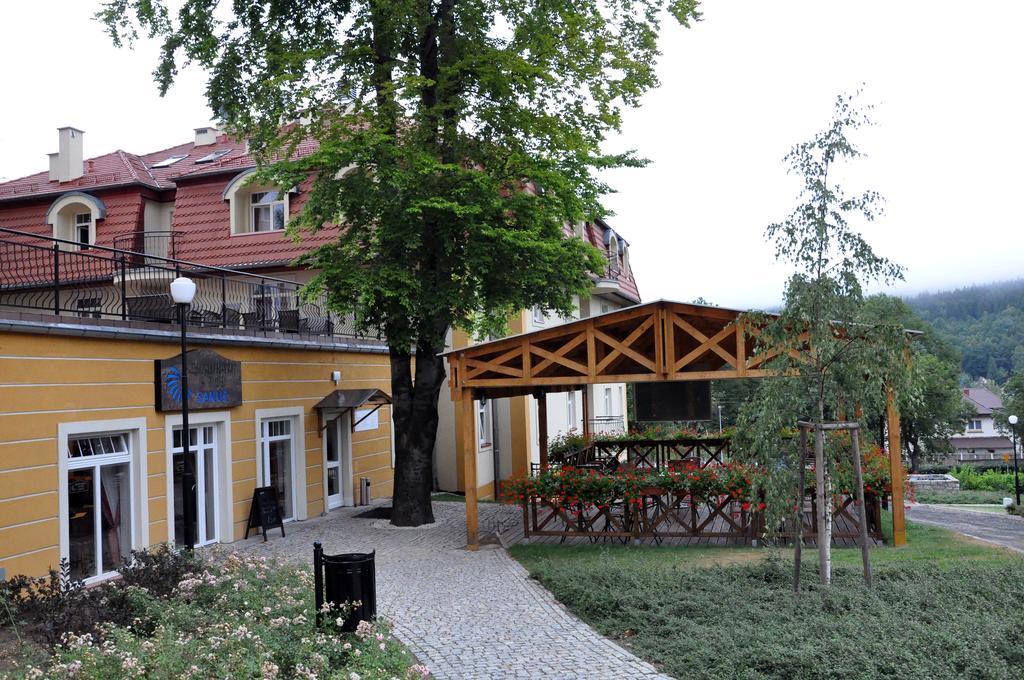 Zdrojowy Sanus Hotel Swieradow-Zdroj Exterior photo